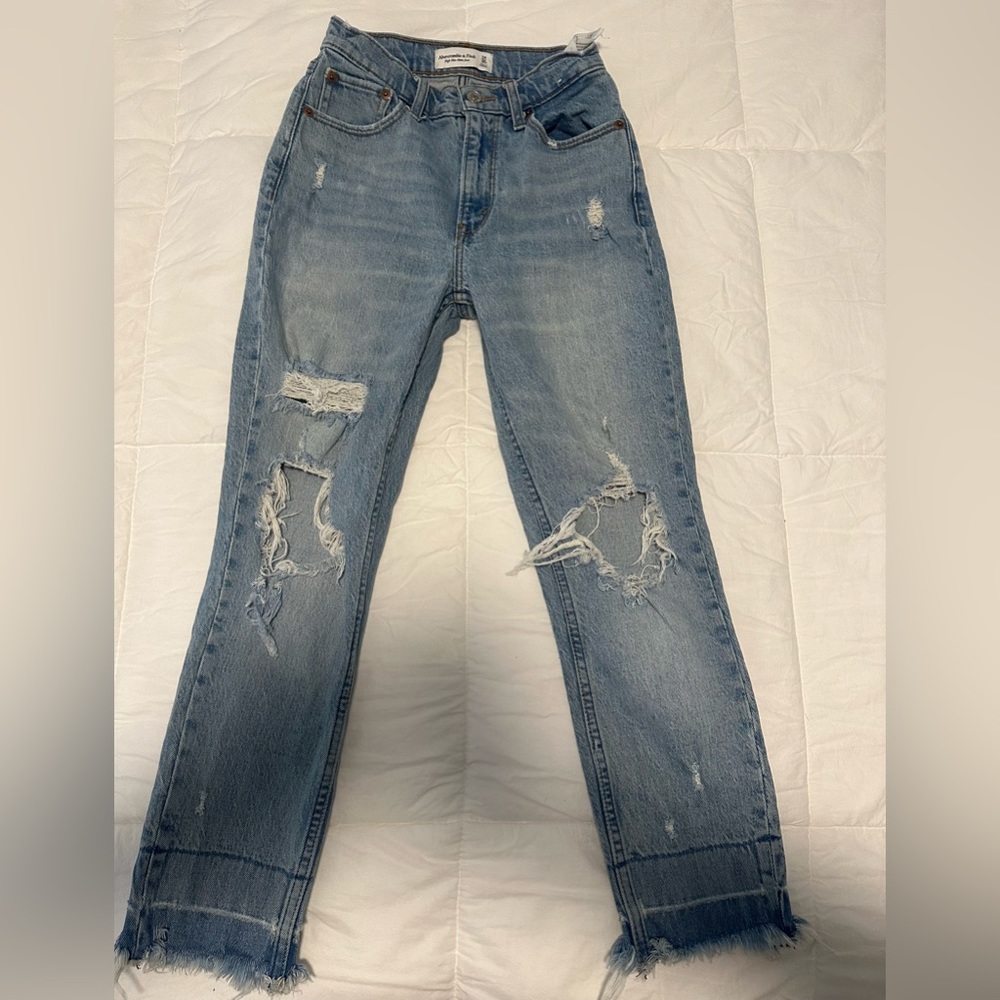 ABERCROMBIE & FITCH Women’s Distressed High Rise Mom Jeans Size 24